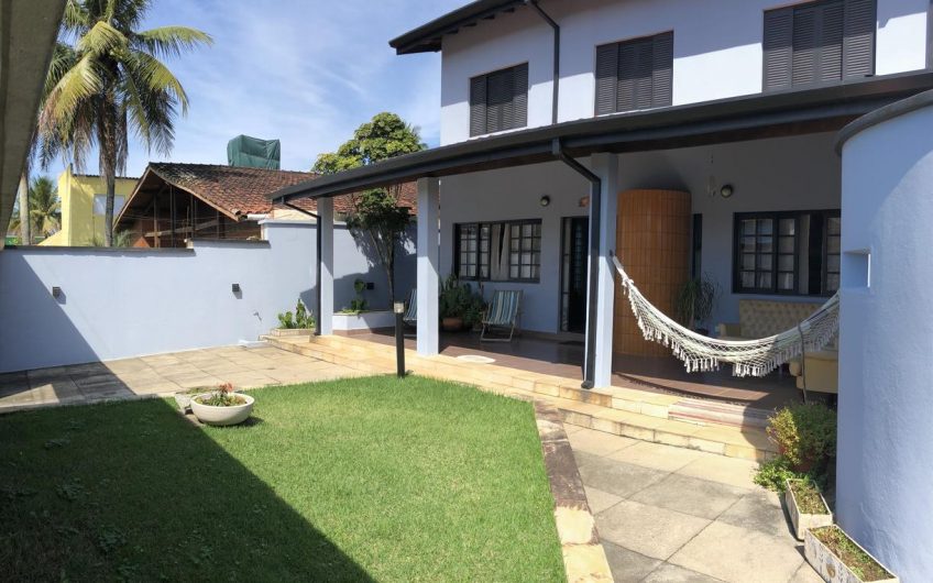 Suítes Rentes House na Praia Grande em Ubatuba