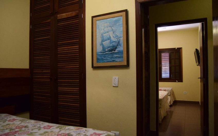 Suítes Rentes House na Praia Grande em Ubatuba