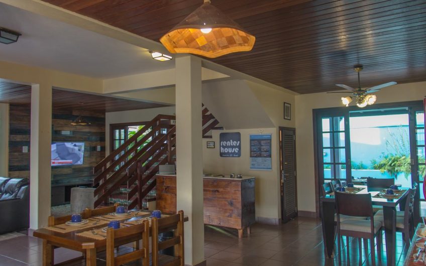 Suítes Rentes House na Praia Grande em Ubatuba